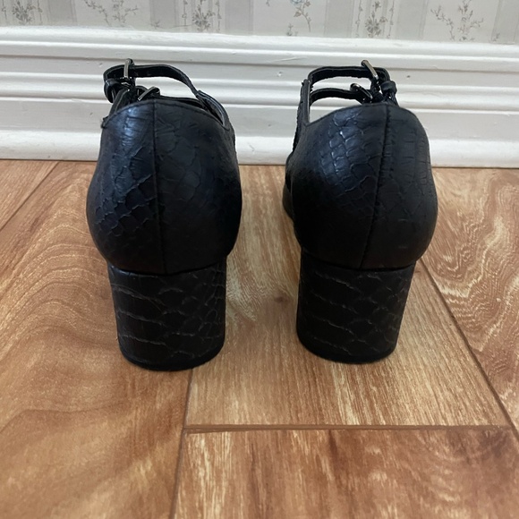 Coconuts by Matisse Pointed-Toe Block Heels - Picture 5 of 6